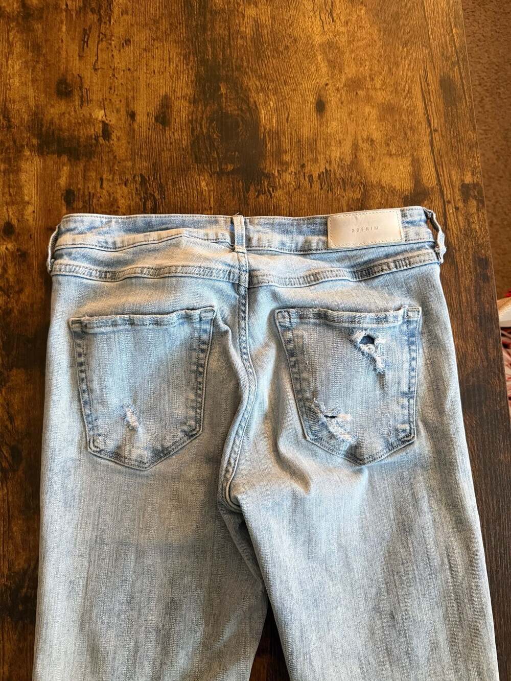 &DENIM Women's Low Waist Skinny Distressed Jeans, Light Wash, Size 28/32 - Picture 6 of 7